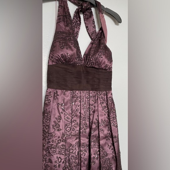 Cocktail Dress. Adrianna Papell. Size 4 - Picture 2 of 9